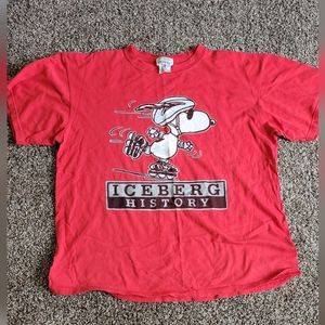 Iceberg Vintage Graphic short sleeve Tshirt; Size: Super Big=3/4X, Color: Red